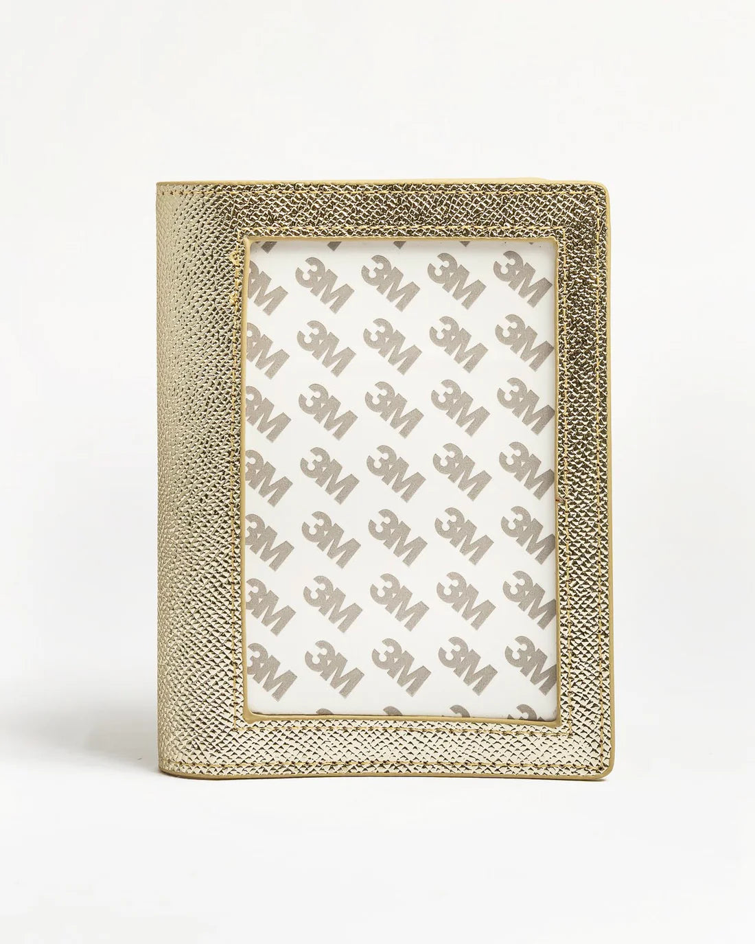 Self Finishing Passport Cover (Rachel Barri)