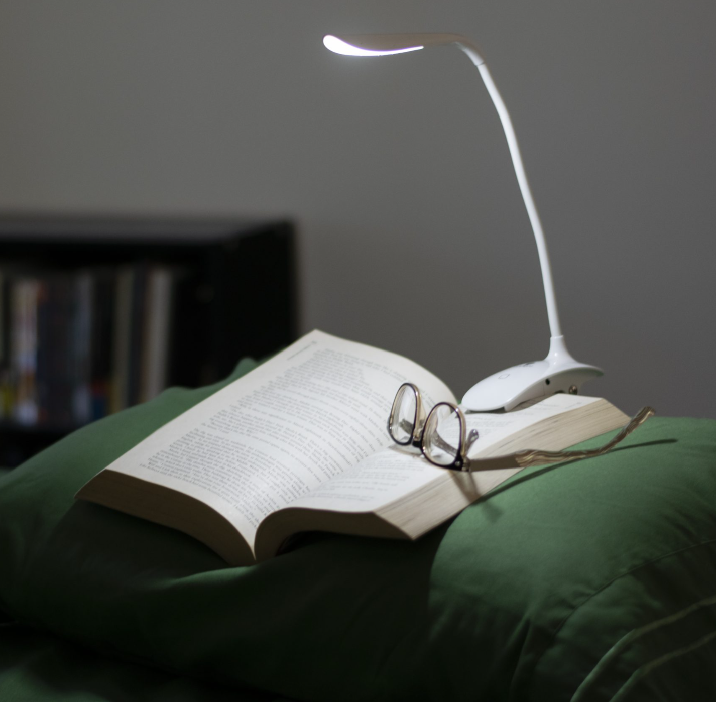 Smart Clip-on Lamp