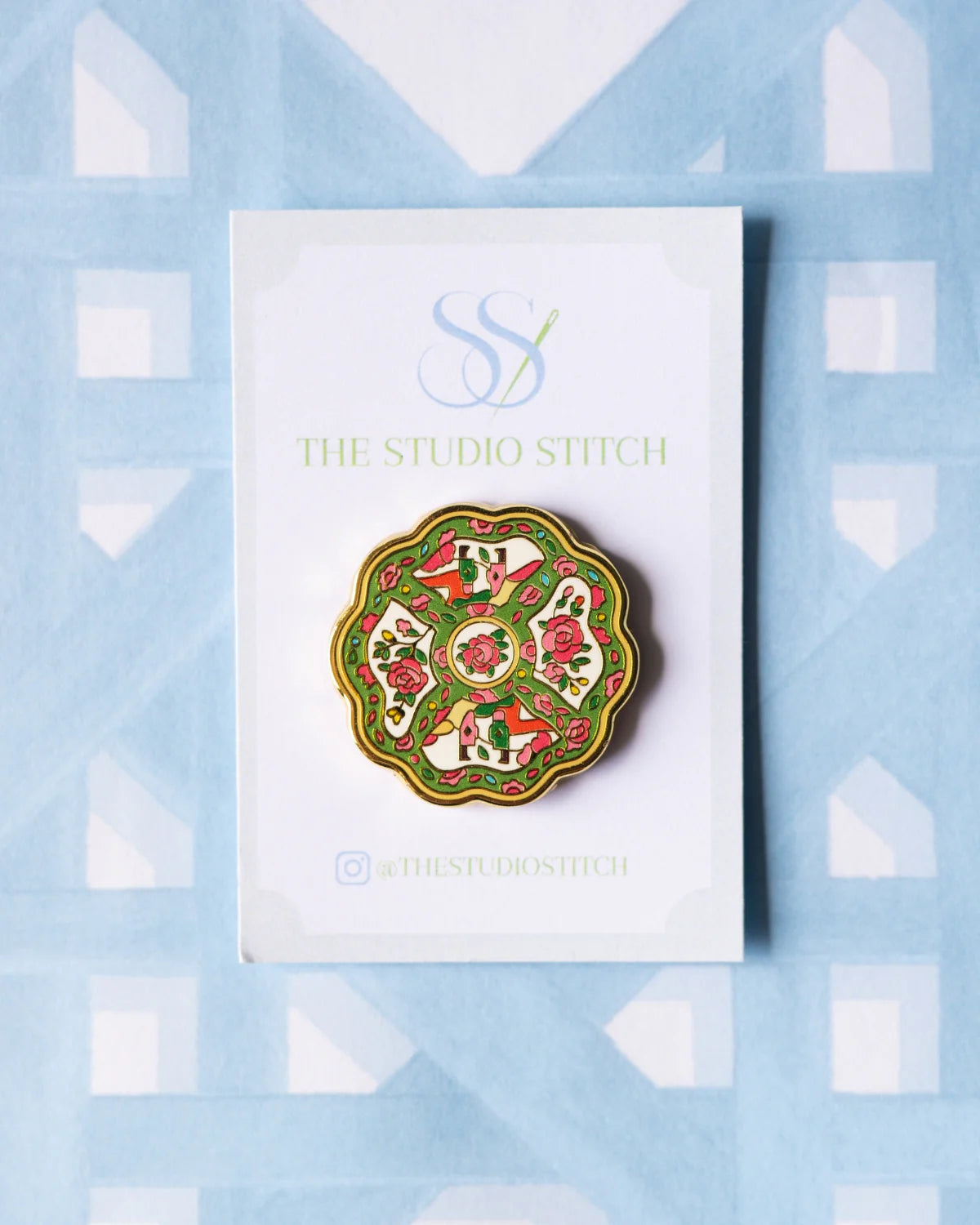 Needle Minders