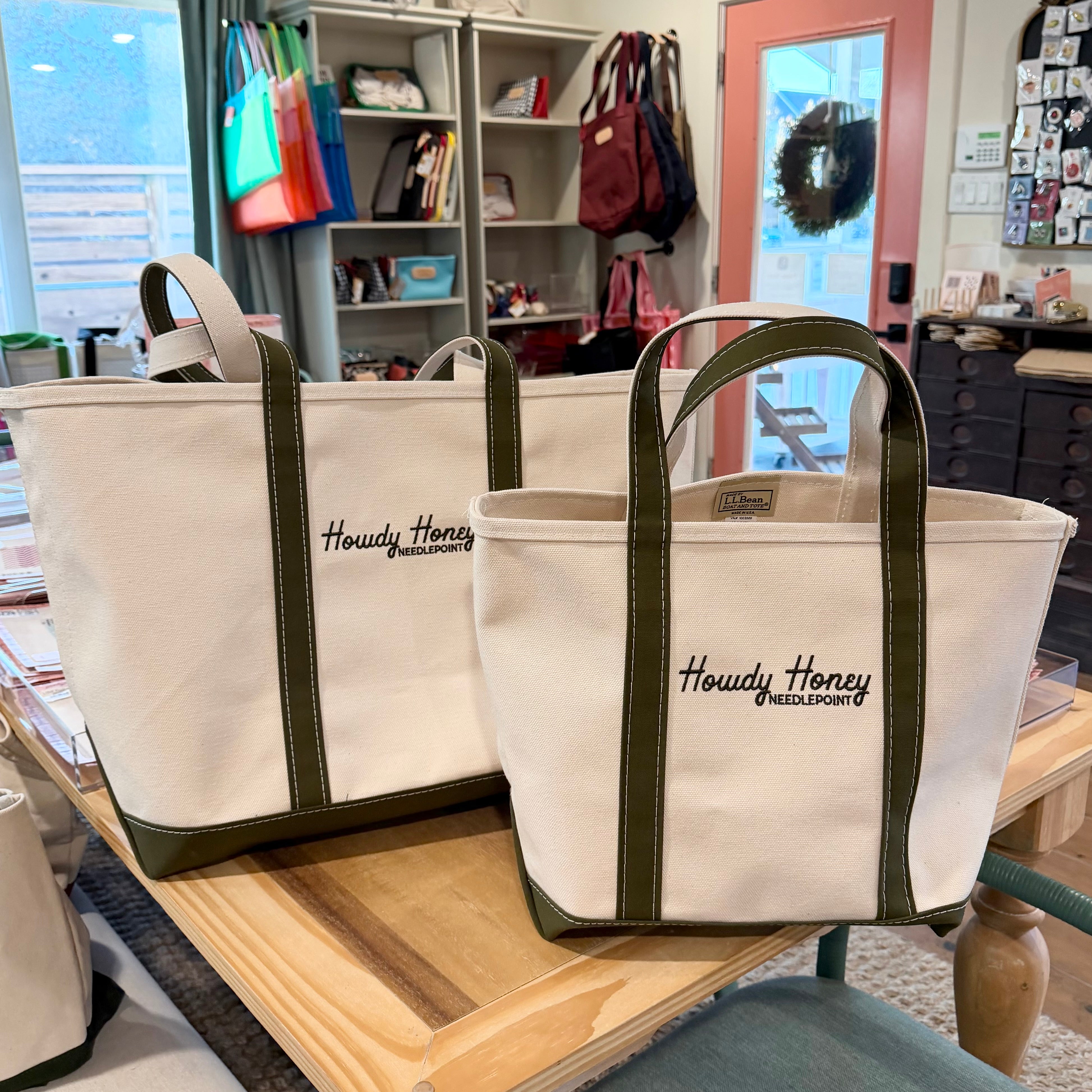 NatalieL.L.Bean BOAT&TOTEソリッドミディアム L.L.Bean Boat and Tote Medium