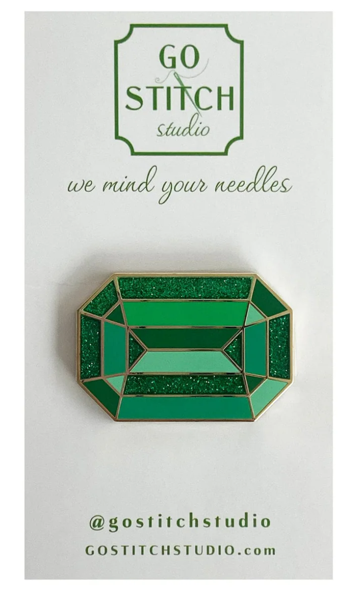 Needle Minder